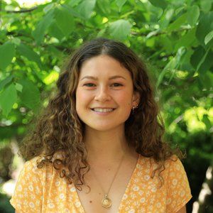 Meet your Posher, Eva